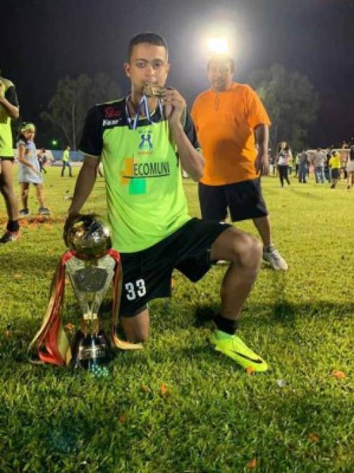 Kelvin Reyes: En el Marathón están interesados en el joven centrocampista que militó en el torneo pasado con Los Potros de Olancho de la segunda división.