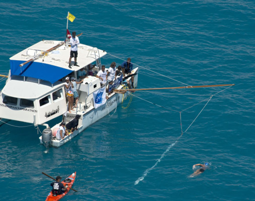 Diana Nyad completa la travesía de cruzar de Cuba a La Florida  