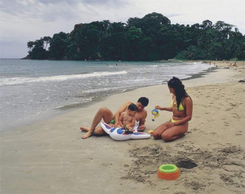 Costa Rica anuncia reapertura gradual a turismo internacional