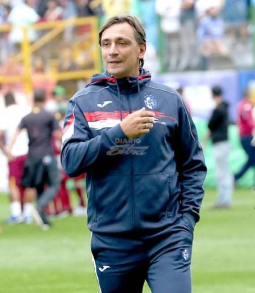 El Olimpia ha sondeado a Martín Arriola, entrenador uruguayo de 45 años que dirige al Cataginés de Costa Rica, para que tome las riendas del equipo albo.