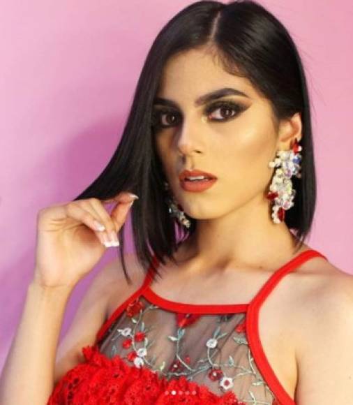 Por su belleza ha participado en concursos de talla nacional e internacional, viajó a Costa Rica donde representó a Honduras en el Miss Teen International, quedando en el segundo lugar de las finalistas.