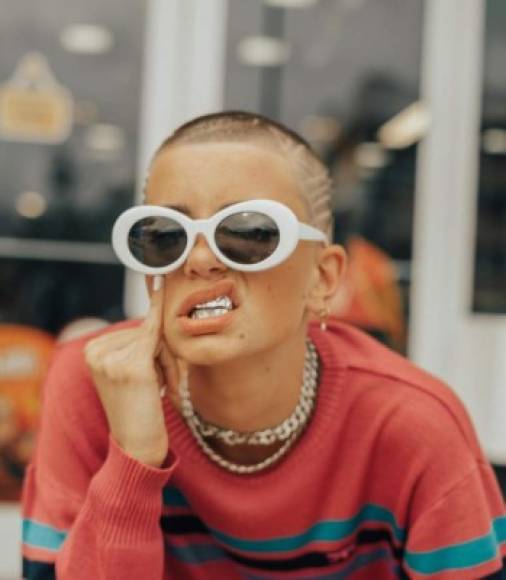 La protagonista del video de Bad Bunny 'Caro' es la modelo Jazmyne Joy, también conocida como Jazzy en las redes sociales.<br/>