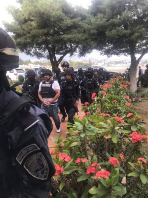 El supuesto narcotraficante, según la Policía hondureña, es considerado un 'objetivo de alto valor estratégico' para las autoridades de Honduras, Guatemala y Estados Unidos por sus nexos con el cártel narco Los Valle, cuyos líderes enfrentan juicio por narcotráfico en el país del norte, y era uno de los encargados de enviar droga a ese país.<br/>