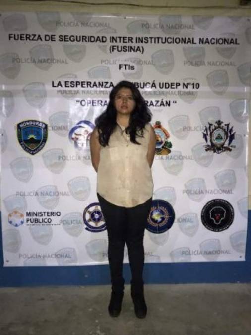 La estudiante de enfermería de la UNAH fue presentada por la policía de La Esperanza (Esta fue su última foto en vida). Para luego ser ingresada a la posta policial el sábado 6 de febrero a eso de las 11 de la noche, según versión de la policía.