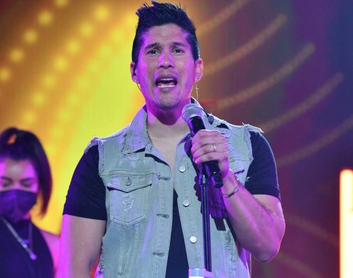 Así fue el regreso de Chyno Miranda a Premios Juventud