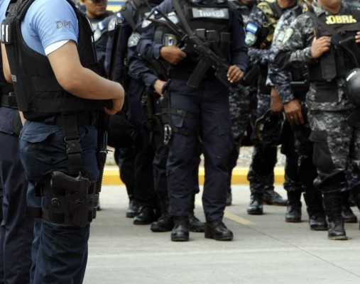 Depurados 94 agentes de la Policía Nacional