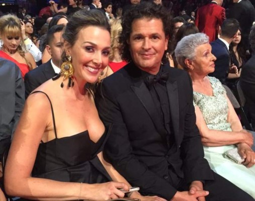 Carlos Vives junto a su esposa Claudia Elena Vásquez.