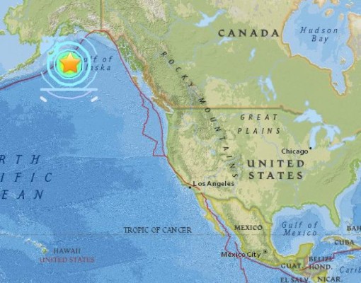 Levantan advertencia de tsunami tras terremoto en Alaska
