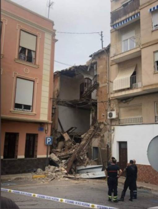 Las fuertes precipitaciones, que han causado también graves daños en las provincias de Valencia, Almería y Granada, se extendieron hoy por la de Málaga.