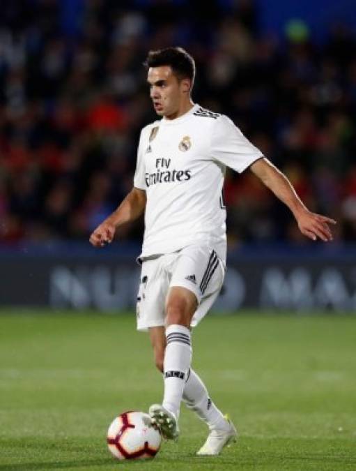 Sergio Reguilón es lateral izquierdo y cuenta con 22 años de edad. Anotó un lindo gol al conquistar el corazón de Marta Díaz.