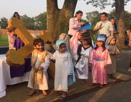 Recrean en La Salle los 7 dolores de María