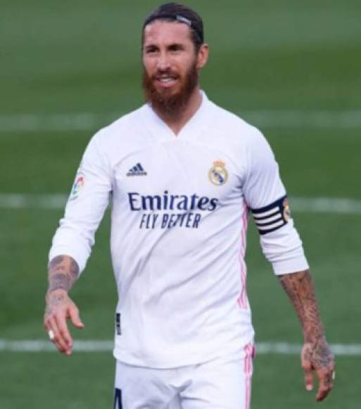 Bombazo. La falta de renovación de Sergio Ramos con el Real Madrid, con contrato en vigor hasta el 30 de junio de 2021, está poniendo en aviso a los grandes clubes de Europa. Hoy se informa que el Liverpool es el último en mostrar su interés en el capitán madridista, según afirma desde Inglaterra el Daily Star. <br/>