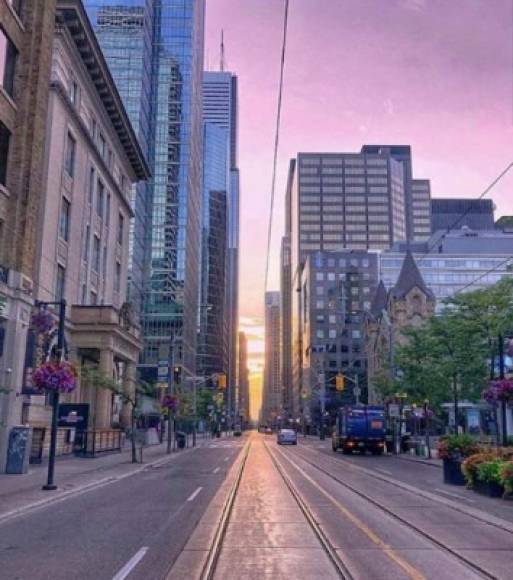 Toronto se ubicó en el séptimo lugar del ránking. La capital industrial de Canadá desplazó a las grandes urbes estadounidenses como New York, San Francisco y Los Ángeles./Foto@amandakerr92.