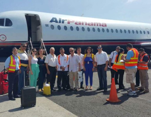 Air Panamá analiza abrir vuelos hacia Roatán