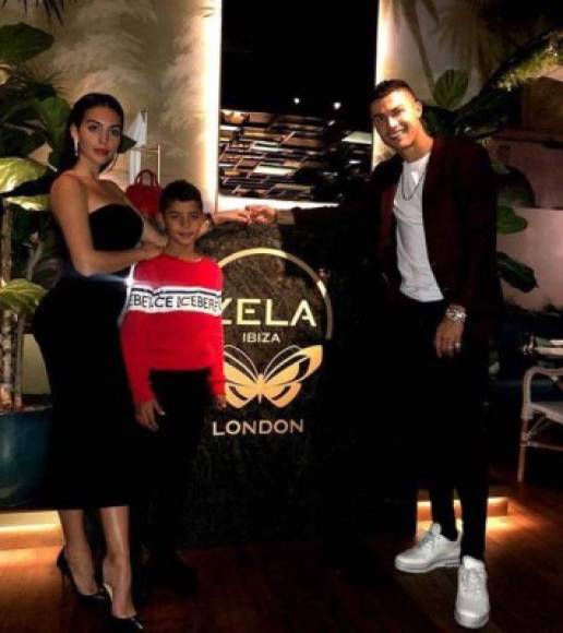 Cristiano forma parte del Grupo Mabel Capital, junto a otras estrellas como Rafa Nadal, Pau Gasol o Enrique Iglesias. Junto a Abel Matutes Prats y Manuel Campos Guallar han abierto varios restaurantes bajo el nombre de Tatel en Madrid, Ibiza y Miami, localizados en las zonas más exclusivas de las respectivas ciudades.