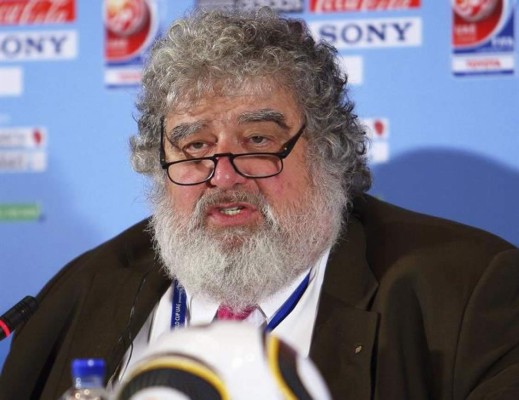 FIFA suspende de por vida a exdirigente Chuck Blazer