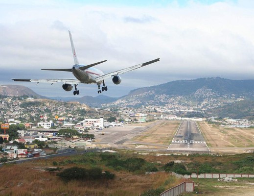 Coalianza corrige: Toncontín solo servirá para vuelos chárteres