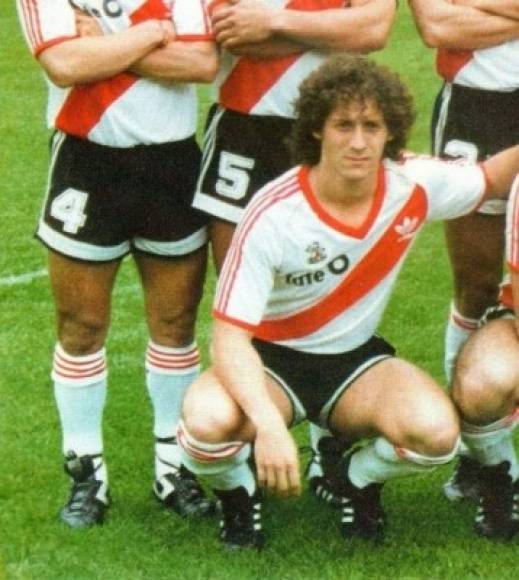 Como jugador, Pedro Troglio levantó la Copa Libertadores 1986 con la camiseta de River Plate.