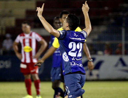 Motagua rompió mala racha y metió en problemas al Vida