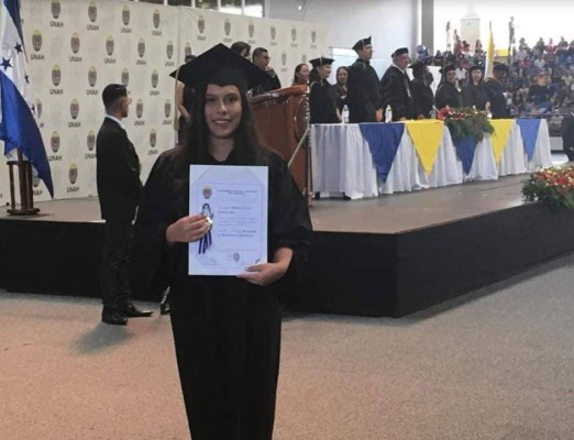 Danelya Romero, la primera mujer graduada en Astronomía y Astrofísica en la Unah