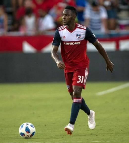 Maynor Figueroa no seguirá en el FC Dallas de la MLS, así lo anunció el equipo estadounidense que no renovará al hondureño. Pero al defensa ya le salió un club interesado, los Xolos de Tijuana, según ESPN. El catracho interesa al nuevo DT del conjunto azteca, es Óscar Pareja, quien dirigió al capitán de Honduras en el Dallas.