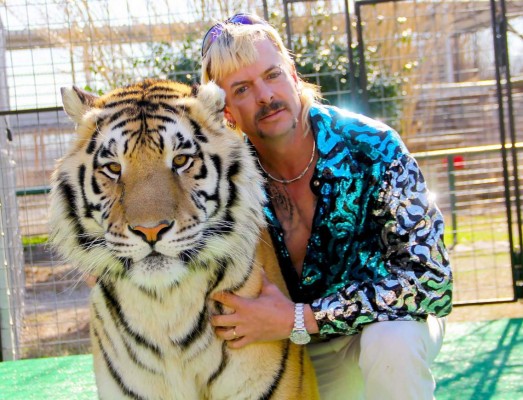 La justicia de EEUU decomisa tigres y leones del parque de 'Tiger King'