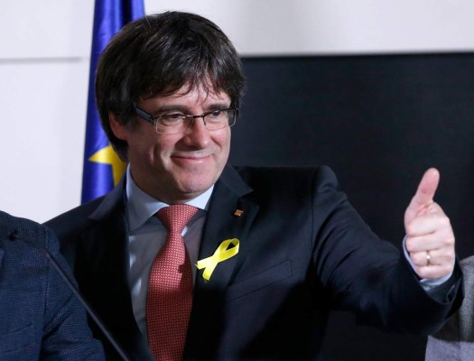 Alertan a la policía que vieron a Puigdemont, pero resulta que era un 'doble'