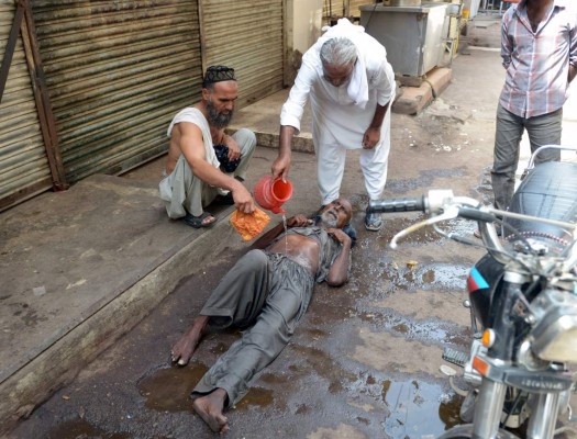 Ola de calor en Pakistán deja más de 700 muertos