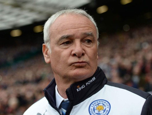 Ranieri, DT del Leicester no podrá ver el encuentro del Tottenham