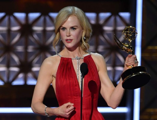 Algo extraño tienen las sandalias que usó Nicole Kidman en los Emmy