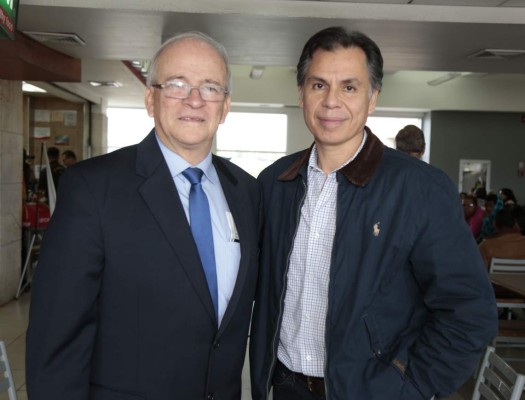 Jaime Villegas y Secretario de la Fenafuth viajaron a Congreso de Concacaf