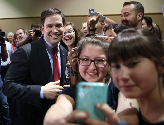 Hispanos en Miami apoyan a Rubio, un 'prolatinoamericano'