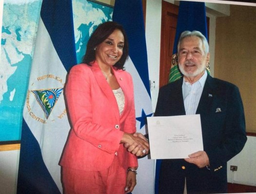 Diana Valladares deja cargo de vicecanciller de Honduras