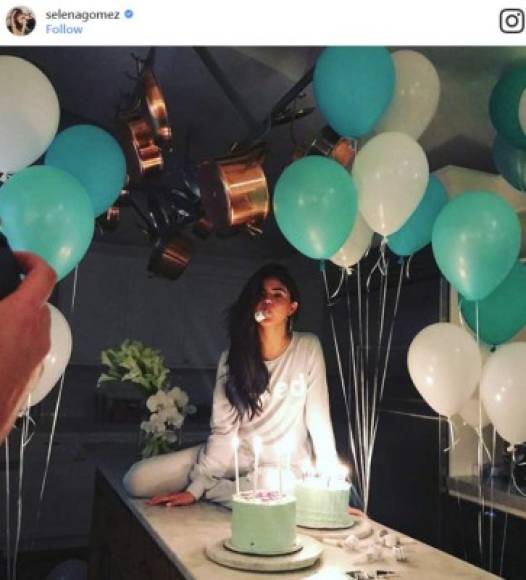1. la cantante y actriz texana de origen mexicano, Selena Gomez, celebrando su cumpleaños número 25 obtuvo 7 millones de 'me gusta'.