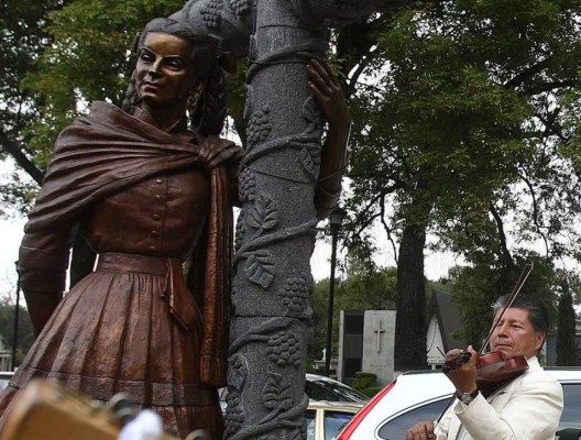 México homenajea a María Félix en el centenario de su nacimiento