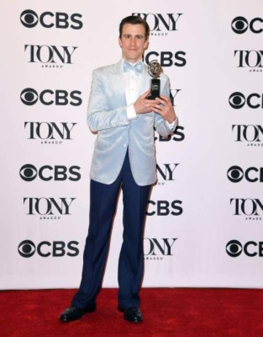 Gavin Creel, ganador del Tony por mejor actor secundario en “Hello, Dolly!”, llegó como un príncipe azul.