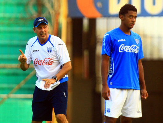 La Selección de Honduras trabaja en la parte táctica