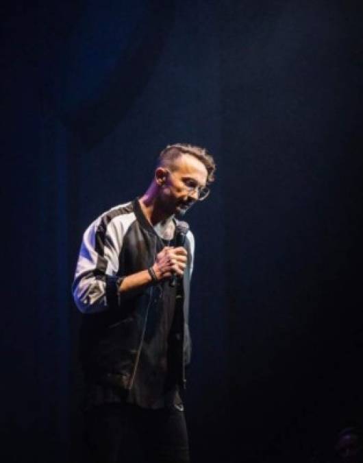 Carl fue despedido de la Iglesia Hillsong en noviembre debido a 'fallas morales', dijo el fundador de la megaiglesia, Brian Houston, a People en un comunicado en ese momento.<br/>