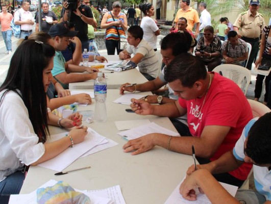 Ofrecerán transporte gratis para participar en la feria del empleo en San Pedro Sula