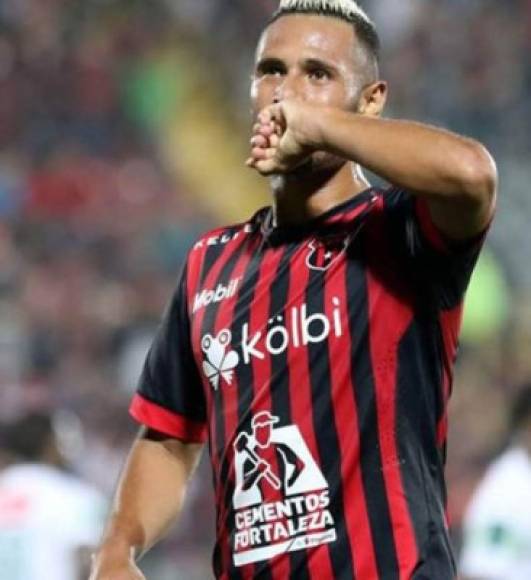 Alexander López: En la Liga Deportiva Alajuelense de Costa Rica descartaron que el mediocampista hondureño se marche al Alianza Lima de Perú.