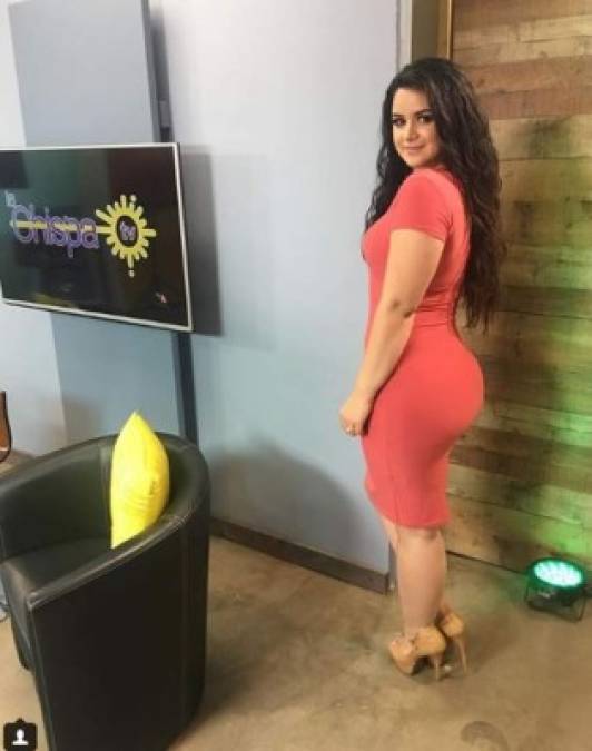 La hermosa joven que radica en Estados Unidos es originaria de México es presentadora de televisión en el programa La Chispa de la cadena Tv Azteca.