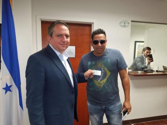Inicia en Miami la Matrícula Consular en favor de hondureños inmigrantes