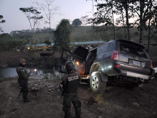 Decomisan gran cantidad de armas y vehículos en Copán