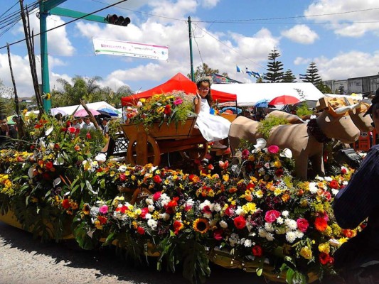 Con gastronomía y arte inicia Tercer Festival de las Flores en Siguatepeque