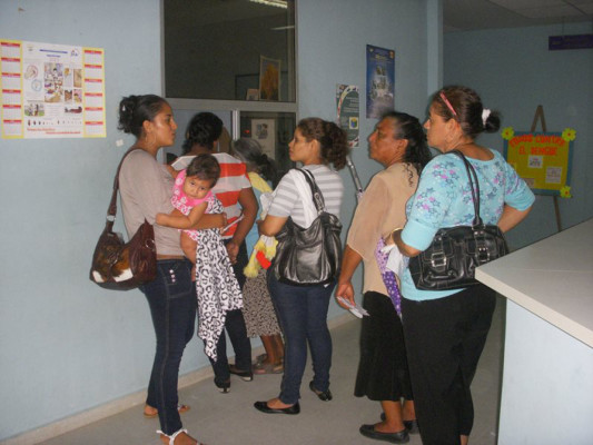 El hospital Tela sigue sin medicamentos