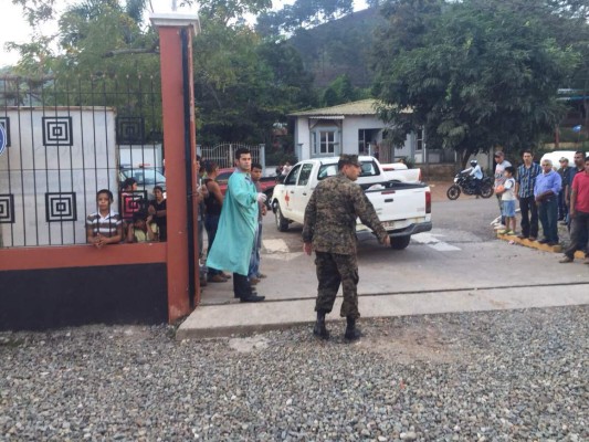 Pick up cae a hondonada y mueren cuatro personas en Copán
