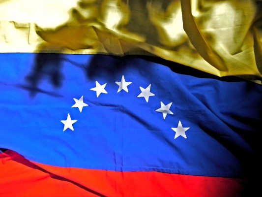 Encuentran muerto en un hotel a un general del Ejército venezolano vinculado a Guaidó