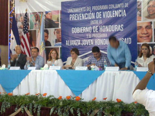 Honduras y EUA lanzan plan para prevenir violencia