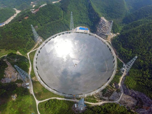 China busca extraterrestres con el mayor radiotelescopio del mundo   