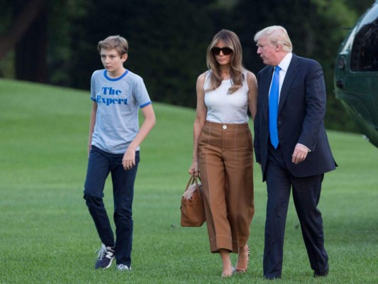 Trump, furioso con los medios por 'preocupar' a Melania por su salud